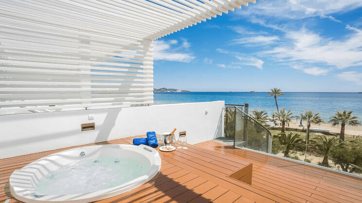 Grand Palladium White Island Resort & Spa